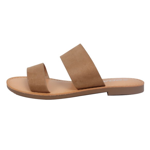 Size 10 Light Tan Double Strap Flat Sandal - Picture 4 of 7